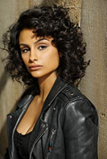 Nazanin Mandi