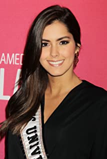 Paulina Vega