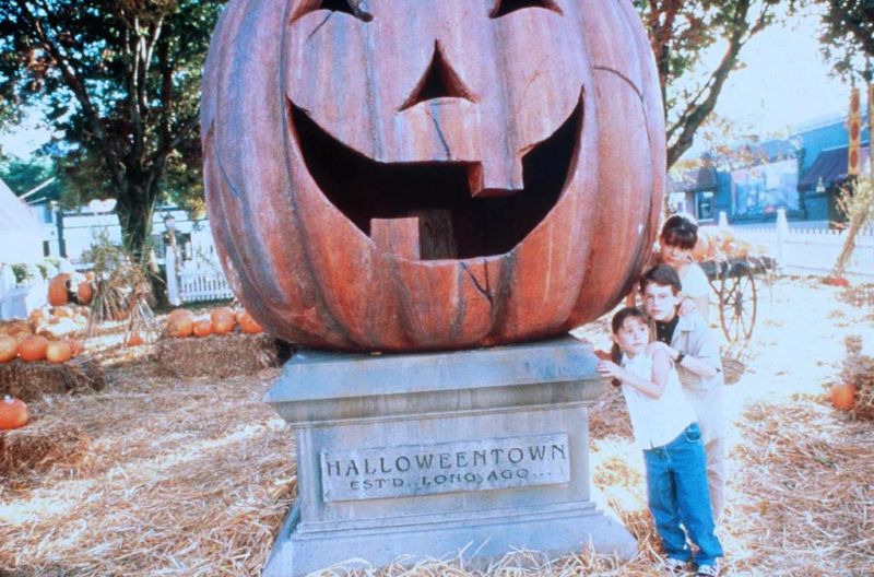 halloweentown full movie online free no download